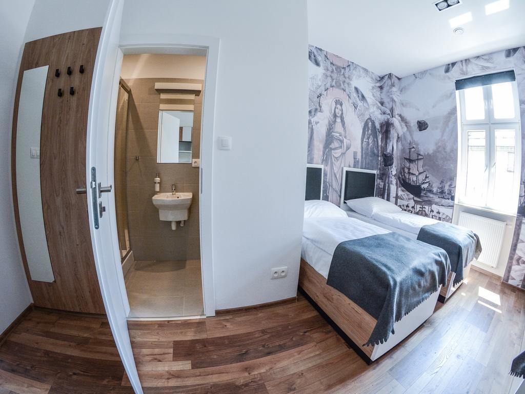 Mariacka 13 Wygodne Spanie Katowice Luaran gambar